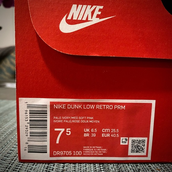 Nike Dunk Low Valentine - Picture 5 of 5